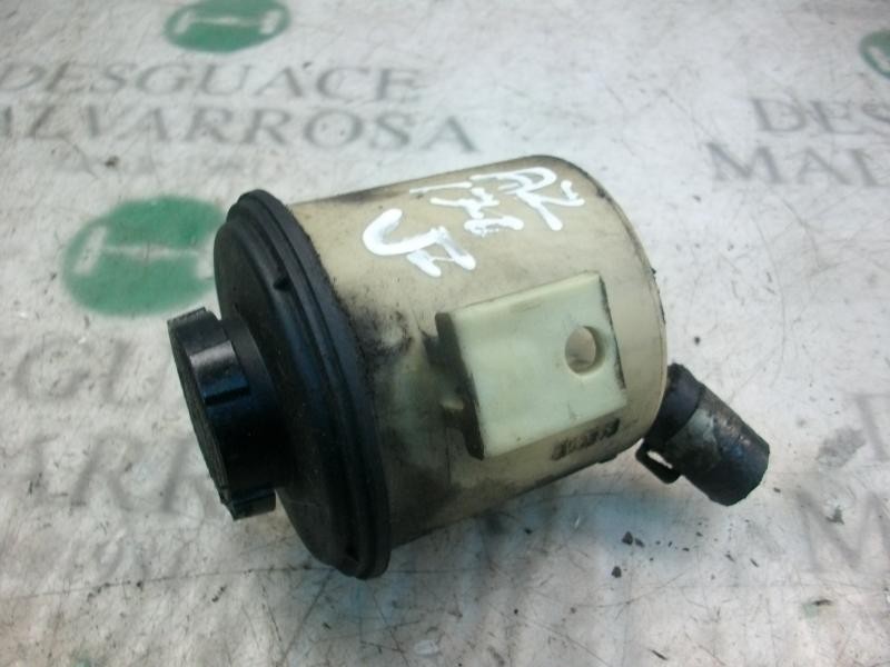 Recambio de deposito servo para nissan primera berlina (p12) acenta referencia OEM IAM   