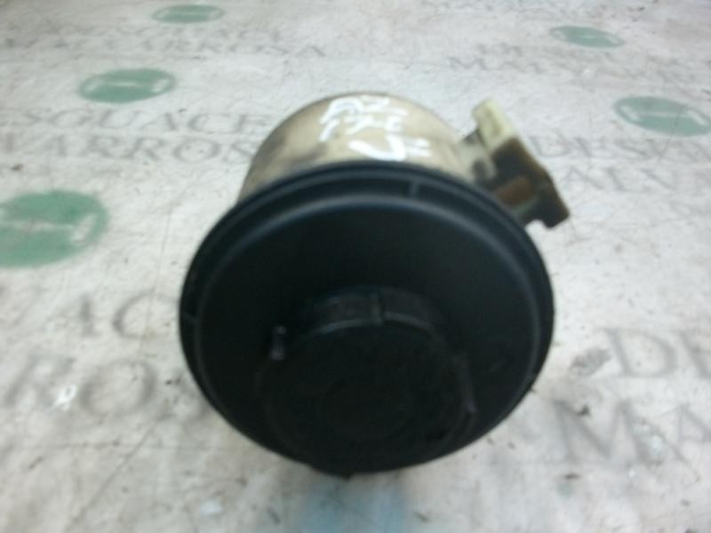 Recambio de deposito servo para nissan primera berlina (p12) acenta referencia OEM IAM   