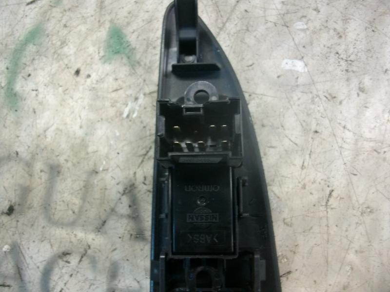 Recambio de mando elevalunas trasero derecho para nissan primera berlina (p12) acenta referencia OEM IAM   