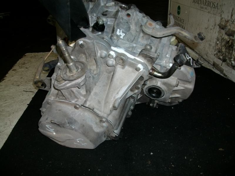 Recambio de caja cambios para peugeot 206 berlina 1.9 diesel referencia OEM IAM  20DL22 