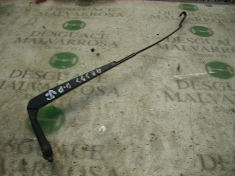 Recambio de brazo limpia delantero derecho para audi a3 (8l) 1.9 tdi ambition referencia OEM IAM   