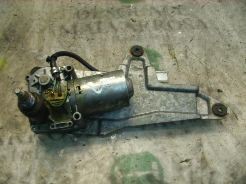 Recambio de motor limpia trasero para nissan serena (c23m) 2.3 diesel referencia OEM IAM   