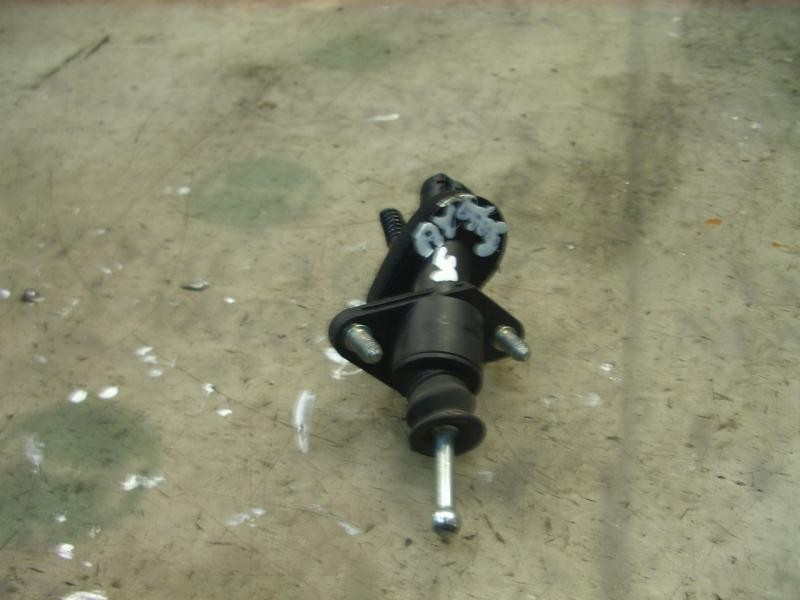 Recambio de bomba embrague para opel corsa c comfort referencia OEM IAM   