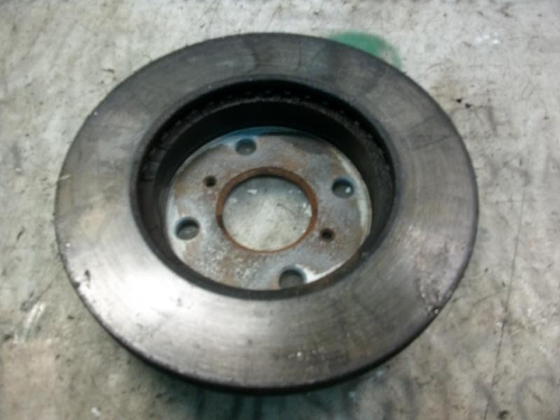 Recambio de disco freno delantero para toyota yaris (ncp1/nlp1/scp1) 1.0 linea sol referencia OEM IAM   