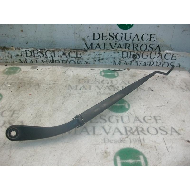 Recambio de brazo limpia delantero izquierdo para renault scenic ii grand dynamique referencia OEM IAM   