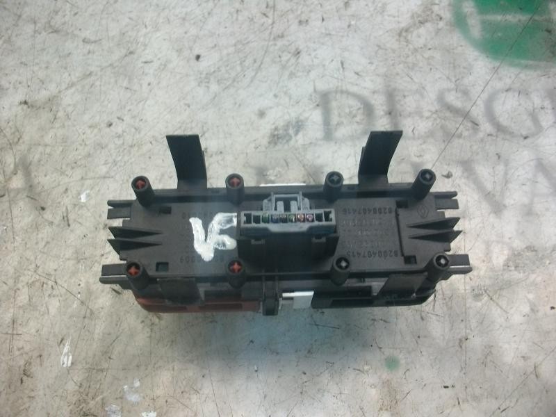 Recambio de warning para renault scenic ii grand dynamique referencia OEM IAM   