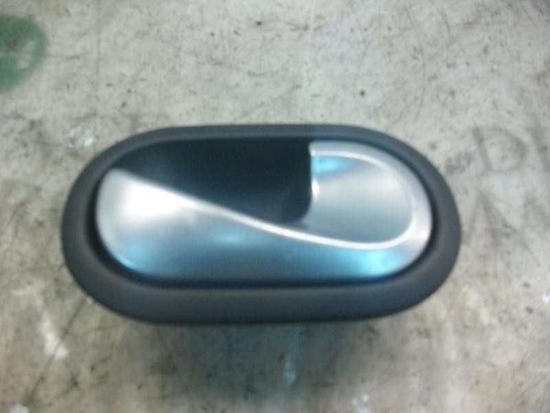 Recambio de maneta interior delantera derecha para renault scenic ii grand dynamique referencia OEM IAM   