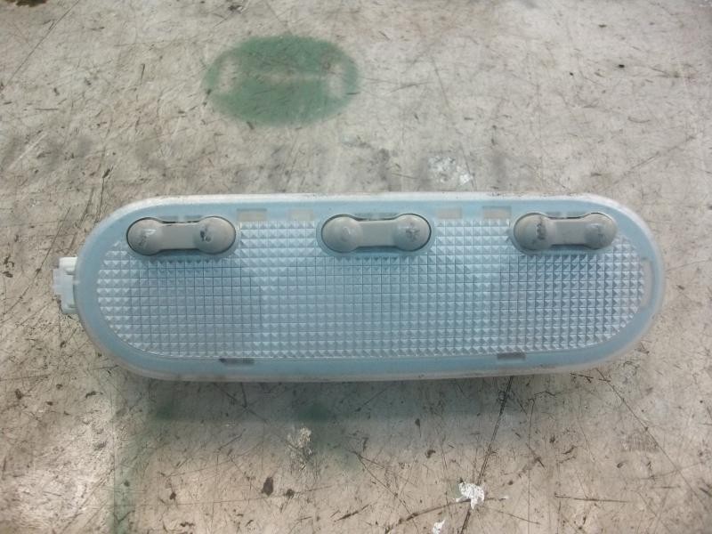 Recambio de piloto interior para renault scenic ii grand dynamique referencia OEM IAM   