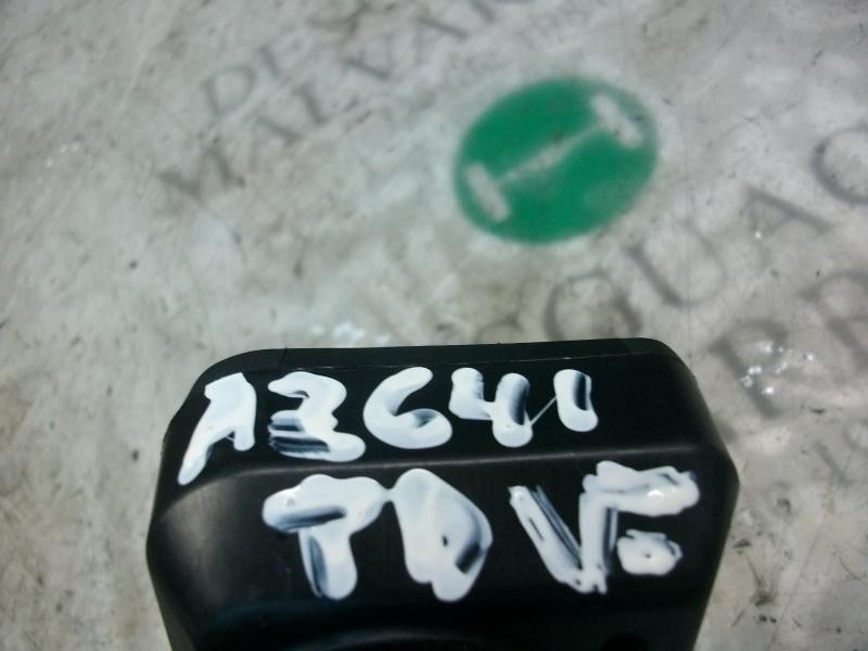 Recambio de maneta interior trasera derecha para ford mondeo berlina (ge) ghia referencia OEM IAM   