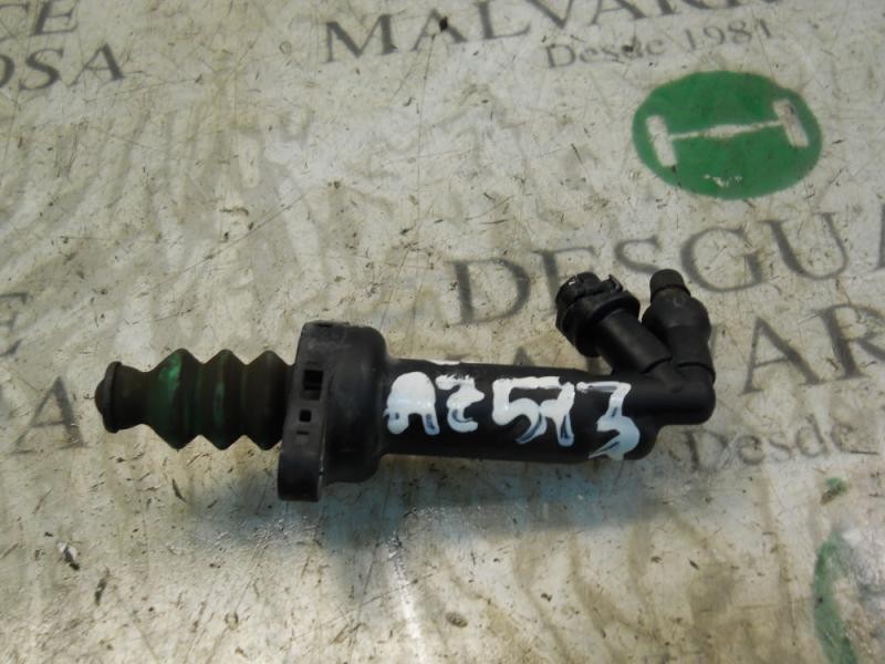 Recambio de bombin embrague para volkswagen polo (9n1) trendline referencia OEM IAM   