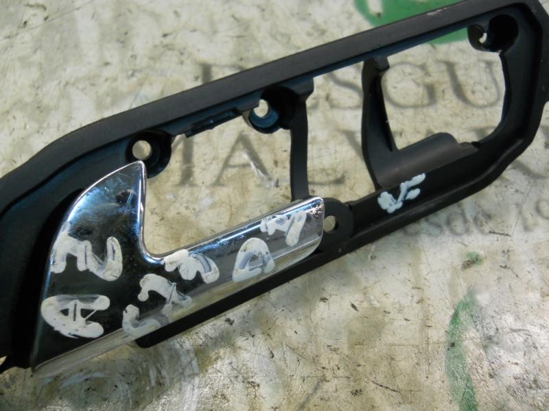 Recambio de maneta interior delantera izquierda para volkswagen polo (9n1) trendline referencia OEM IAM   