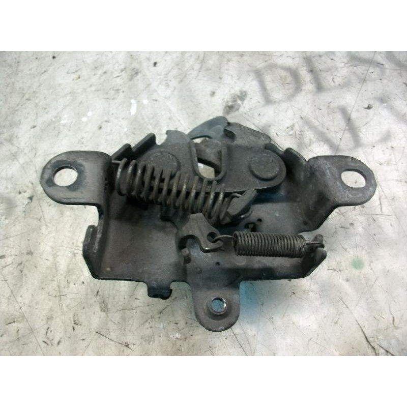 Recambio de cerradura capot para toyota yaris (ncp1/nlp1/scp1) 1.4 d-4d linea luna referencia OEM IAM   