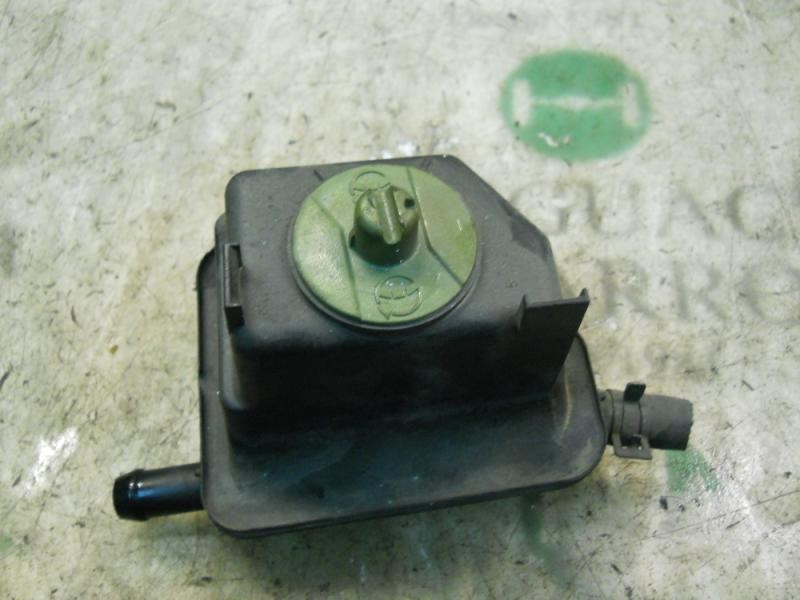 Recambio de deposito servo para seat leon (1m1) stella referencia OEM IAM   