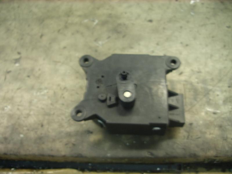 Recambio de motor apertura trampillas climatizador para citroën berlingo referencia OEM IAM   