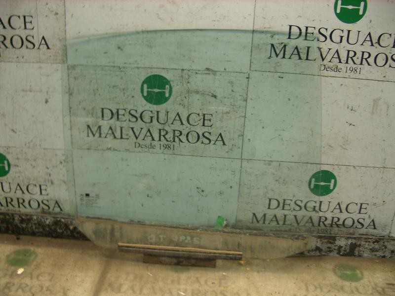 Recambio de cristal puerta trasero derecho para hyundai getz (tb) 1.5 crdi gls referencia OEM IAM 834201C010  