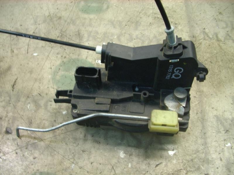 Recambio de cerradura puerta delantera derecha para opel vectra c berlina comfort referencia OEM IAM   