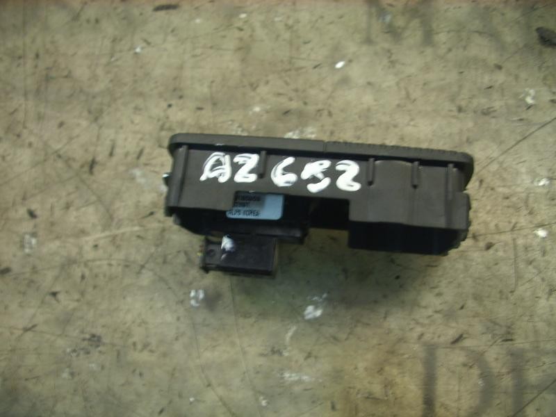 Recambio de mando elevalunas trasero izquierdo para opel vectra c berlina comfort referencia OEM IAM   