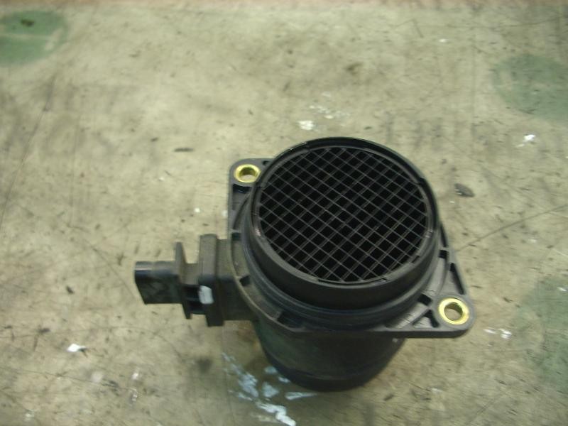 Recambio de caudalimetro para kia rio 1.5 crdi referencia OEM IAM 281642A401  