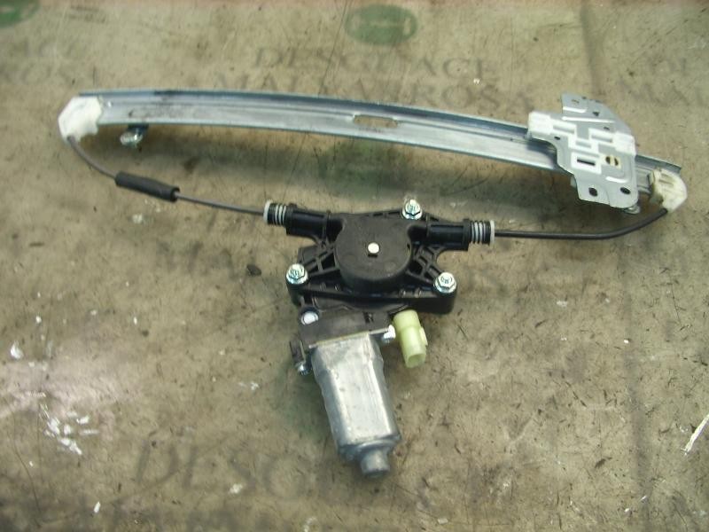 Recambio de elevalunas trasero izquierdo para kia rio 1.5 crdi referencia OEM IAM 834011G010  