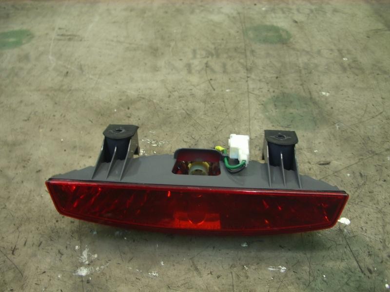 Recambio de piloto trasero central para kia rio 1.5 crdi referencia OEM IAM 927501G210  