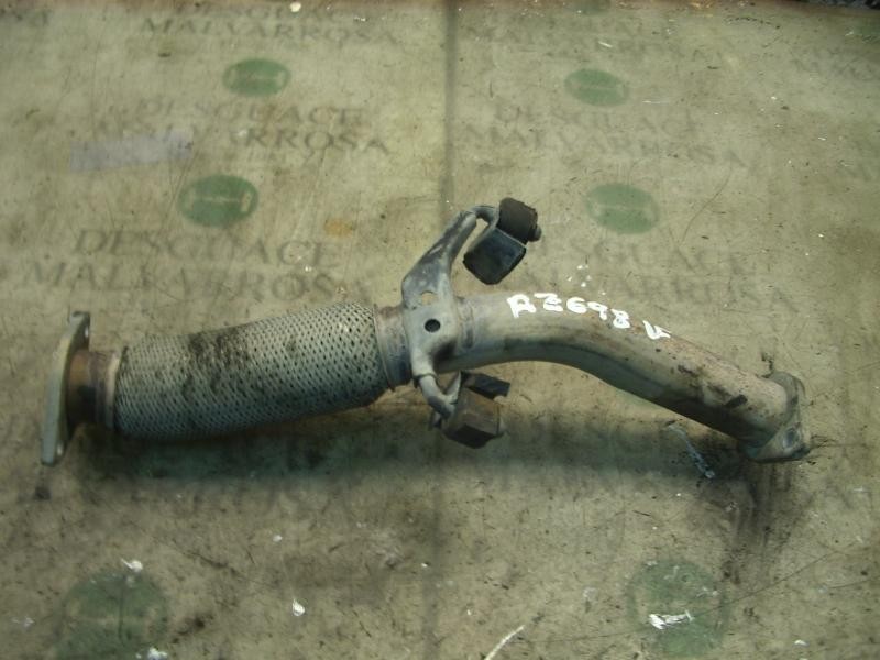 Recambio de salida colector para kia rio 1.5 crdi referencia OEM IAM 286101G500  