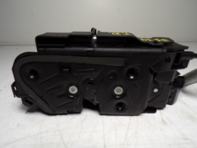 Recambio de cerradura puerta trasera derecha para audi a1 sportback (gba) 1.0 tfsi referencia OEM IAM 5TA839016K 5TA839016K 