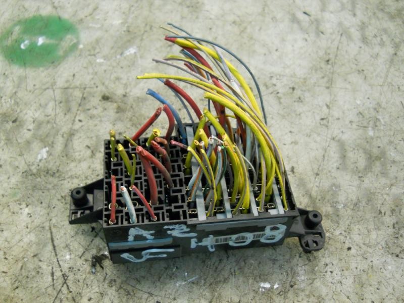 Recambio de caja reles / fusibles para renault clio ii fase ii (b/cb0) authentique referencia OEM IAM   