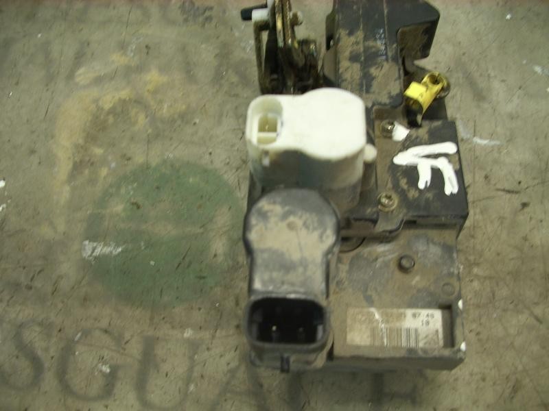 Recambio de cerradura puerta trasera derecha para opel frontera b olympus referencia OEM IAM   