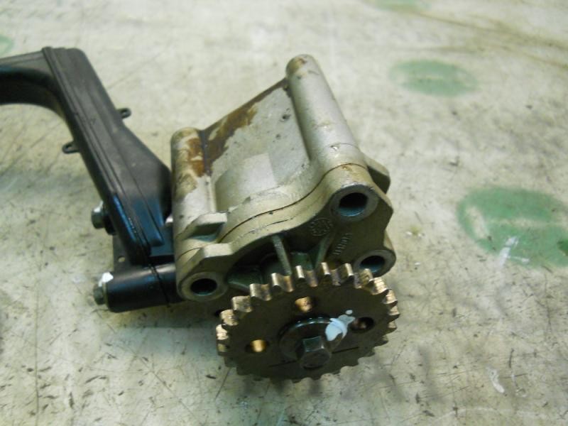 Recambio de bomba aceite para ford mondeo berlina (ge) ghia referencia OEM IAM   