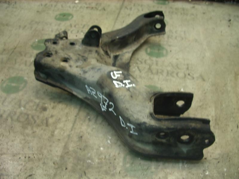 Recambio de brazo suspension inferior delantero izquierdo para opel monterey ls referencia OEM IAM   