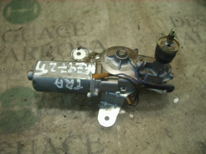 Recambio de motor limpia trasero para opel monterey ls referencia OEM IAM   