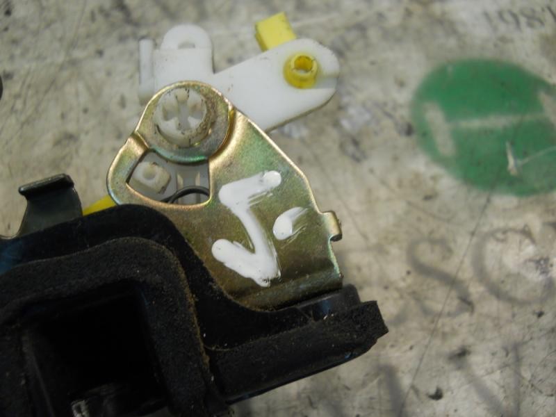 Recambio de cerradura puerta trasera derecha para hyundai terracan (hp) 2.9 crdi full referencia OEM IAM 81420H1020  