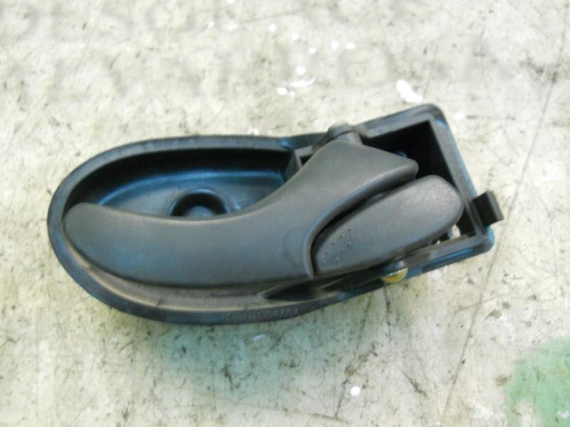 Recambio de maneta interior delantera derecha para ford focus berlina (cak) trend referencia OEM IAM   