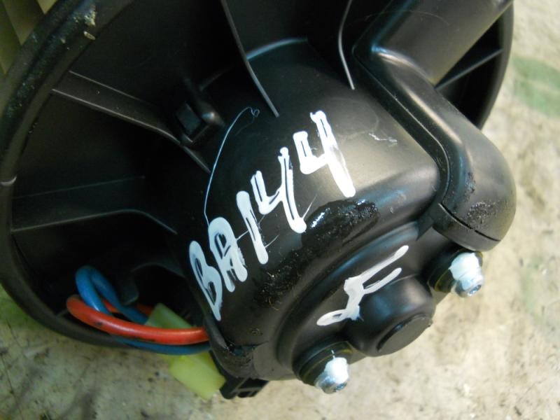 Recambio de motor calefaccion para mitsubishi carisma berlina 5 (da0) 1900 di-d avance referencia OEM IAM   