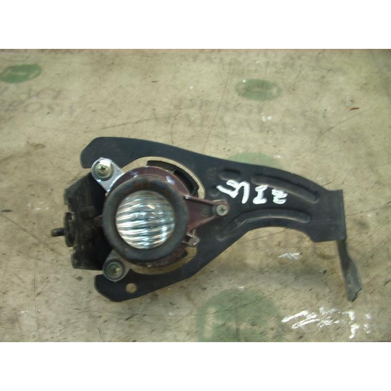 Recambio de faro antiniebla izquierdo para fiat punto berlina (188) referencia OEM IAM 51718070  