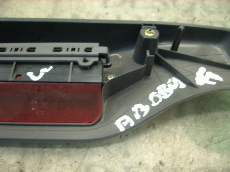 Recambio de piloto trasero central para fiat punto berlina (188) referencia OEM IAM 735269368  