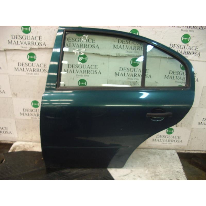 Recambio de puerta trasera izquierda para skoda octavia berlina (1u2) 1.6 referencia OEM IAM   