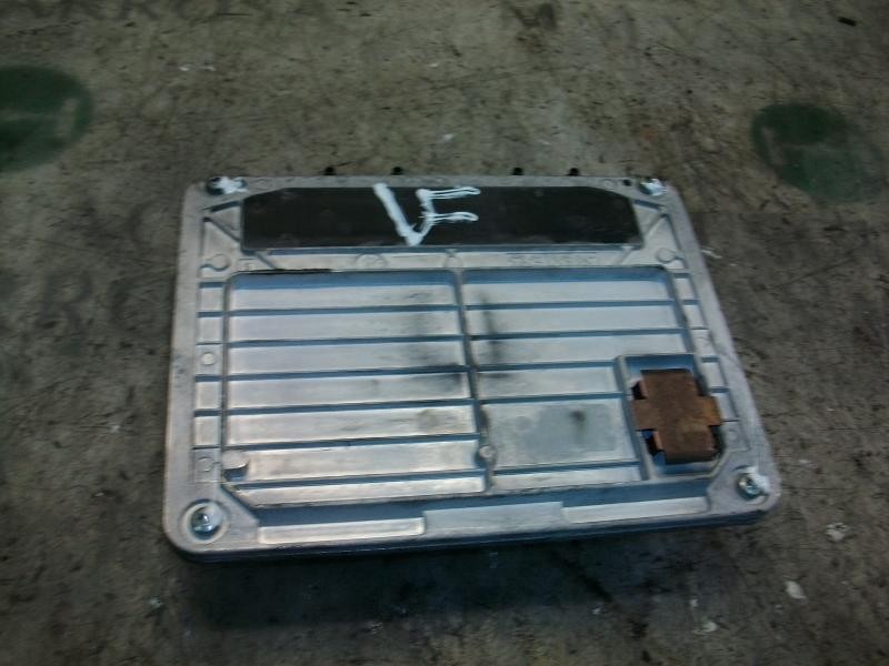 Recambio de centralita motor uce para volkswagen golf iv berlina (1j1) highline referencia OEM IAM   