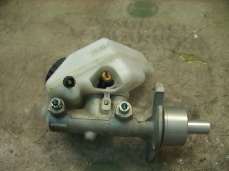 Recambio de bomba freno para opel corsa c cosmo referencia OEM IAM   