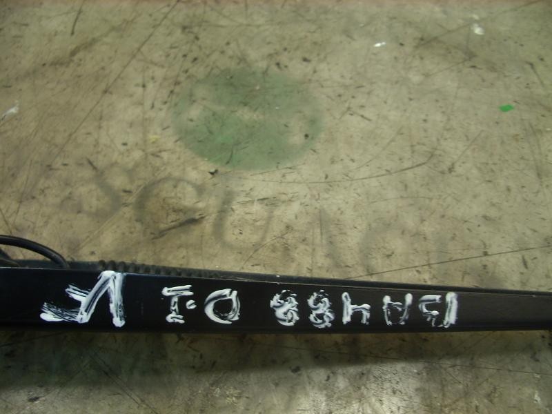 Recambio de brazo limpia delantero izquierdo para ford cougar (mc) v6 referencia OEM IAM 1078684  