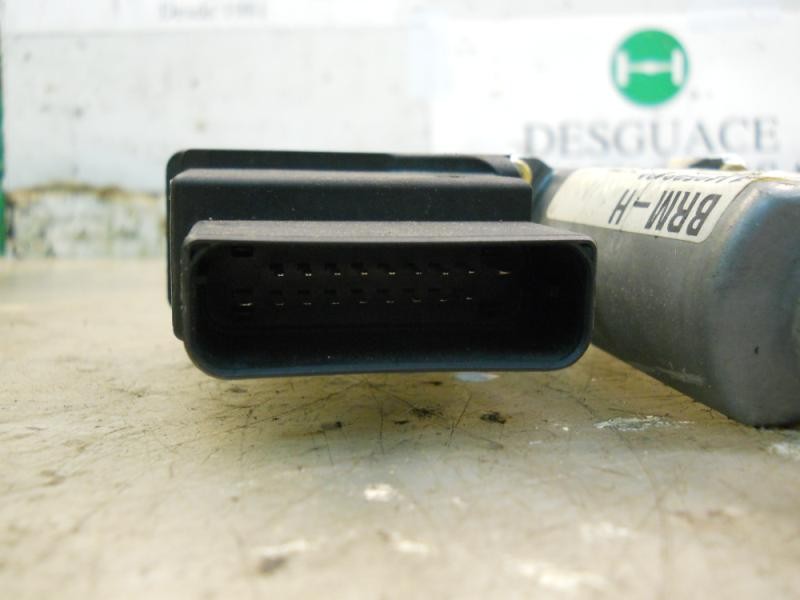 Recambio de motor elevalunas trasero derecho para volkswagen golf iv berlina (1j1) advance referencia OEM IAM   