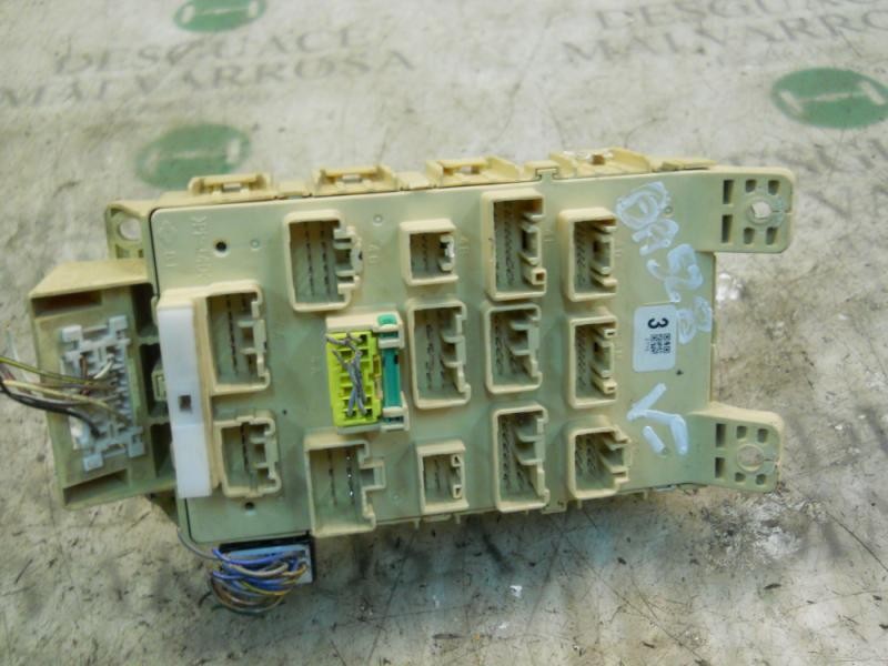 Recambio de caja reles / fusibles para toyota yaris (ncp1/nlp1/scp1) 1.0 linea sol referencia OEM IAM   