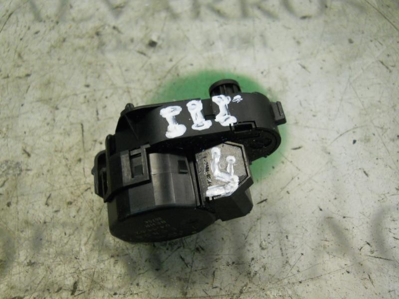 Recambio de motor apertura trampillas climatizador para bmw serie 3 compact (e46) 320td referencia OEM IAM 64116934825  