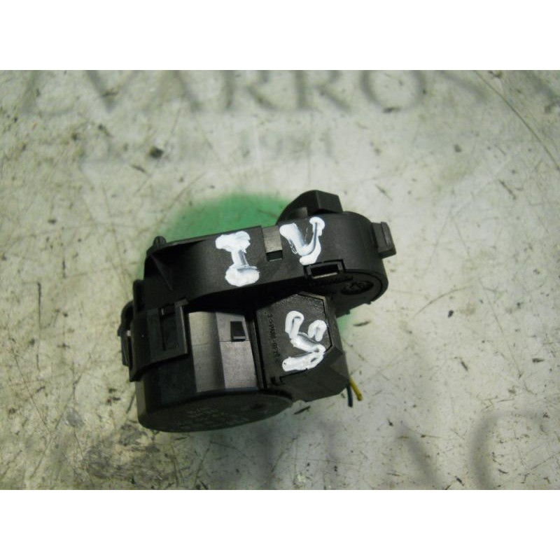Recambio de motor apertura trampillas climatizador para bmw serie 3 compact (e46) 320td referencia OEM IAM 64116934822  
