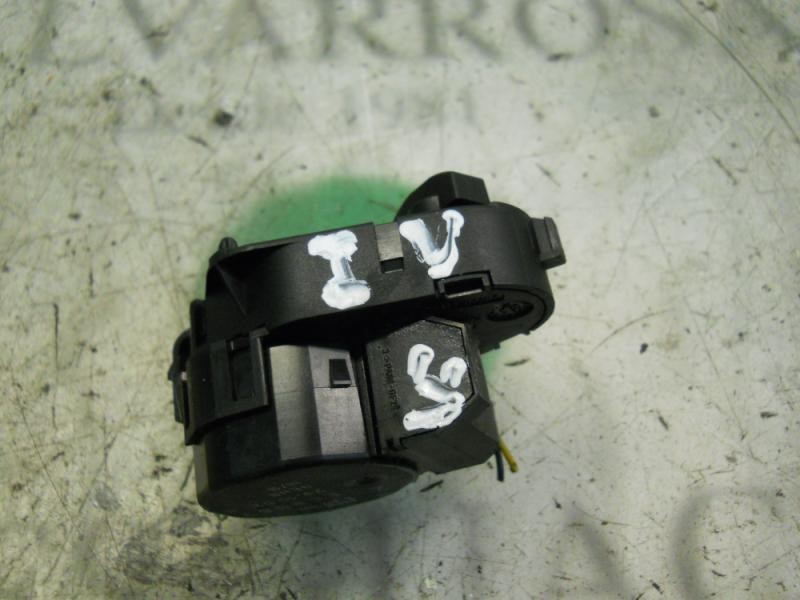 Recambio de motor apertura trampillas climatizador para bmw serie 3 compact (e46) 320td referencia OEM IAM 64116934822  