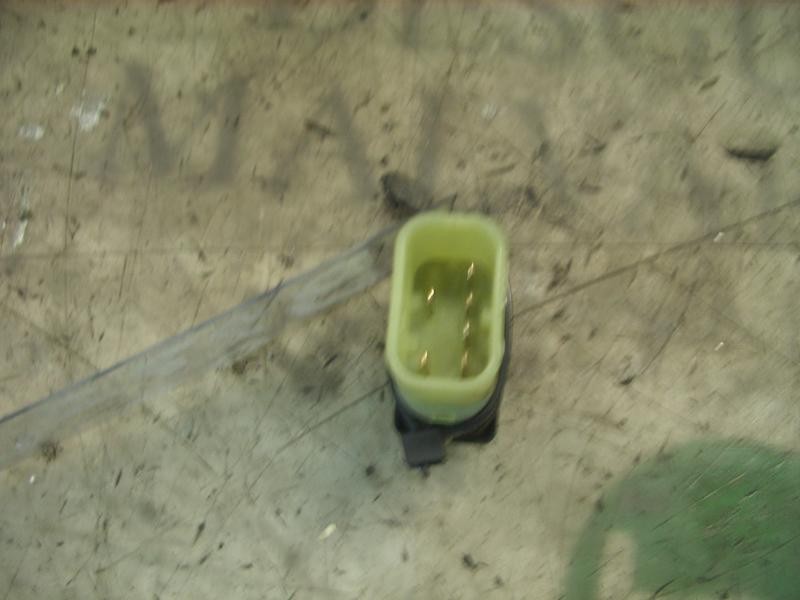 Recambio de mando elevalunas delantero derecho para ford focus berlina (cap) trend referencia OEM IAM   