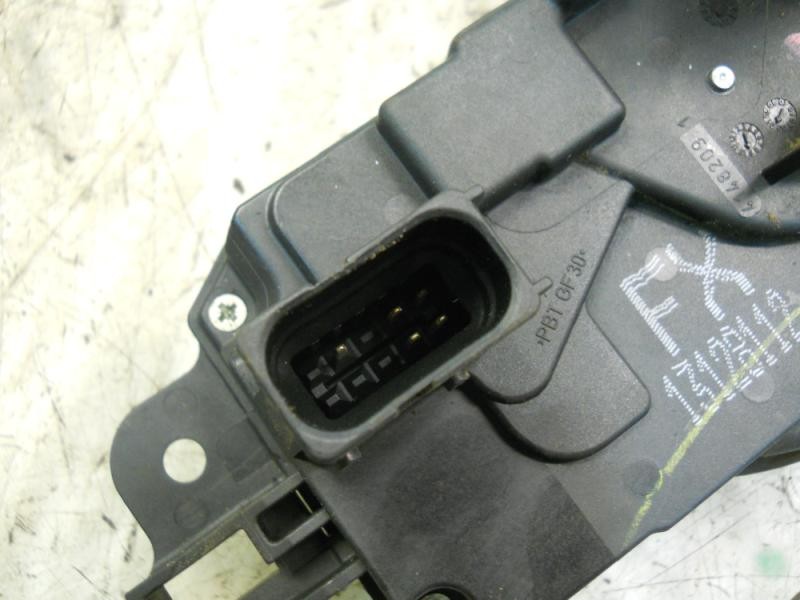 Recambio de cerradura puerta delantera derecha para opel astra h berlina enjoy referencia OEM IAM   