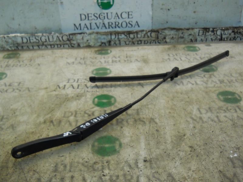 Recambio de brazo limpia delantero izquierdo para opel astra h berlina enjoy referencia OEM IAM   