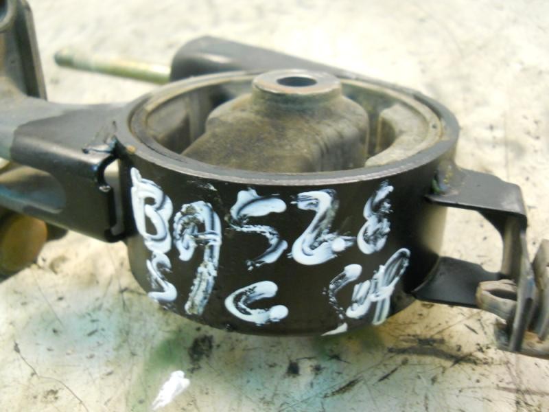 Recambio de soporte cambio para toyota yaris (ncp1/nlp1/scp1) 1.0 linea sol referencia OEM IAM   