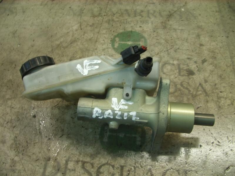 Recambio de bomba freno para ford focus berlina (cap) ambiente (d) referencia OEM IAM 1456989  